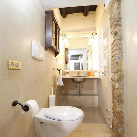 Nuova Aria Condizionata - Super Location *